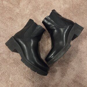 Naturalizer chelsea boots